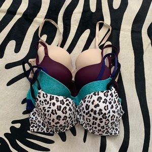 SOLD victoria’s secret bras